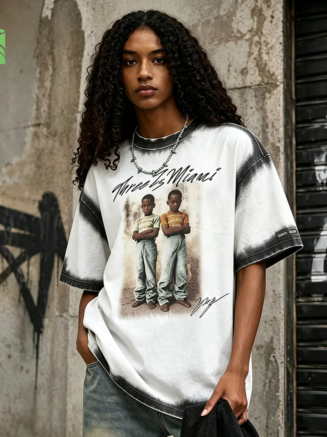 Oversized Contrast-Wash Graphic Tee